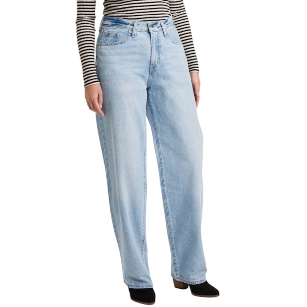 Universal Thread Women's Mid-Rise 90's Baggy Jeans Light Wash Size 6 Regular